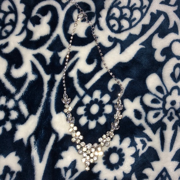 Necklace - Picture 1 of 2